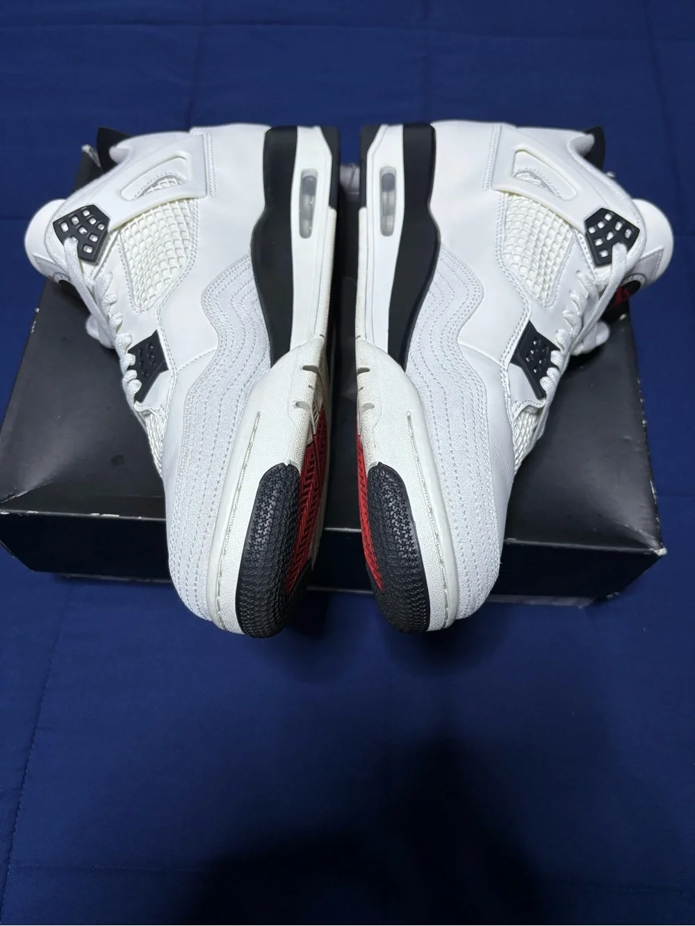 Jordan 4 Retro Flight Club 2026 Size 13